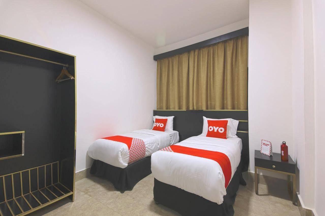 Star Emirates Downtown Hotel Салала Экстерьер фото